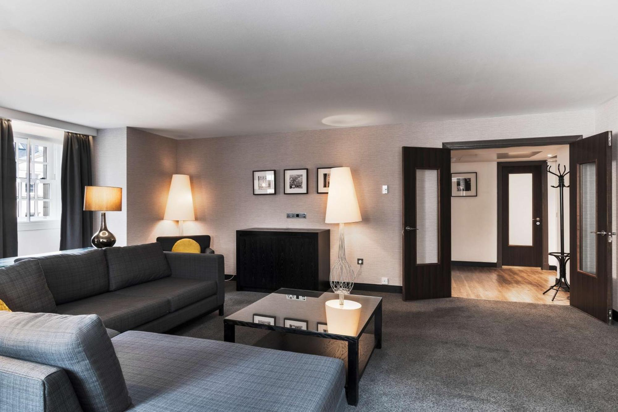 Royal Mile Suite
