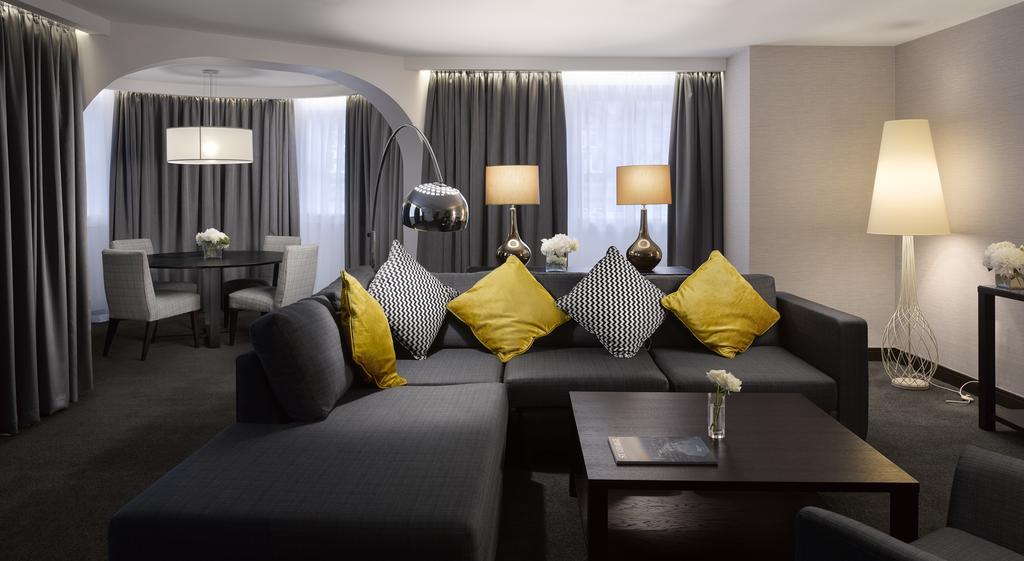 Royal Mile Suite